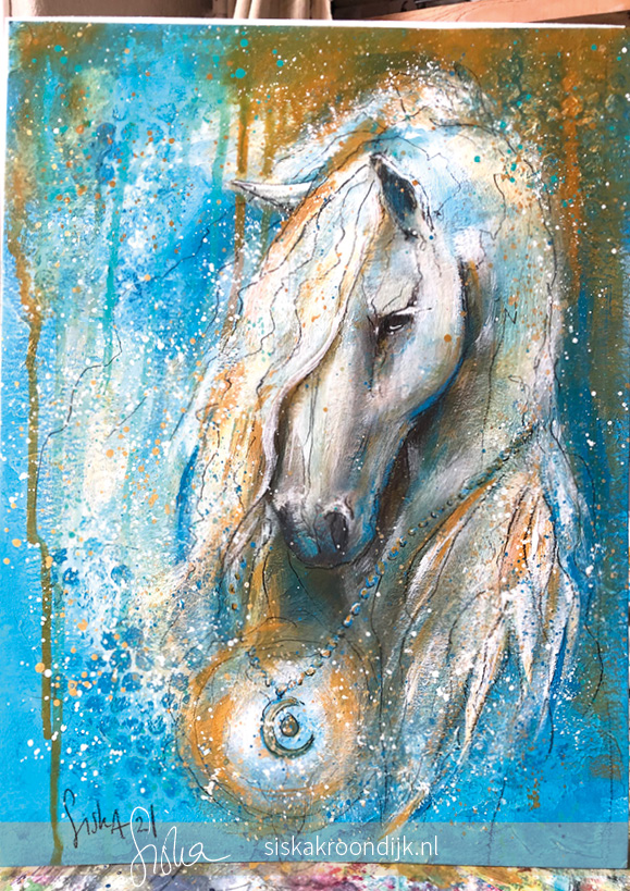 21 12 December 13 blauw paard